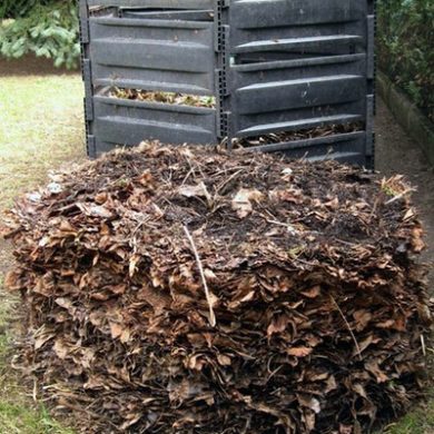 Kompost umsetzen